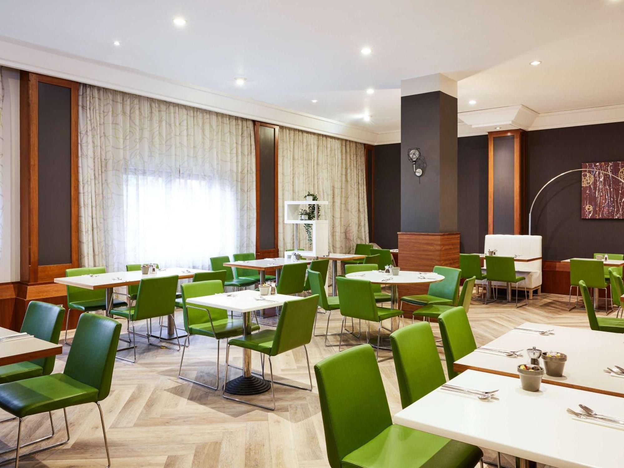 Novotel Bristol Centre Exterior photo